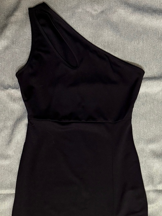 Black one shoulder dress - Picture 1 of 2